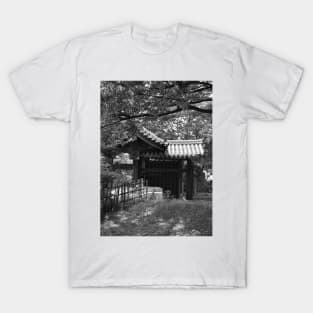 Himeji Castle Park Gate T-Shirt